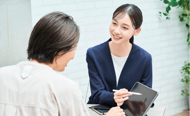 カスタマーサポートスタッフ